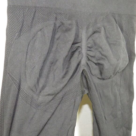 Halara Black Seamless Flow Textured Detail Scrunch Butt Lifting Leggings XS - Picture 10 of 13